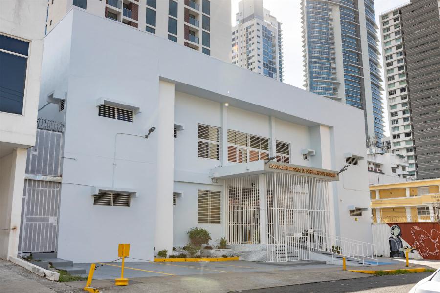 Frente - Asociación Nacional de Enfermeras