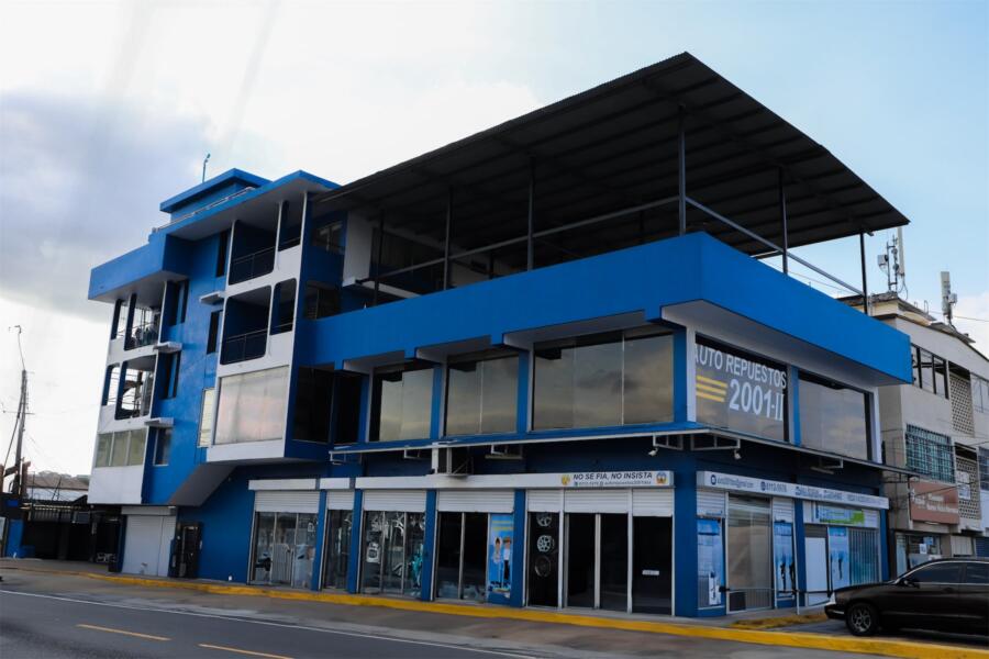 Después - Auto Repuesto 2001